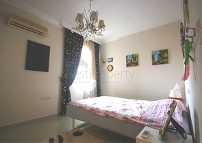 Просторная квартира планировкой 2+1 в районе Тосмур