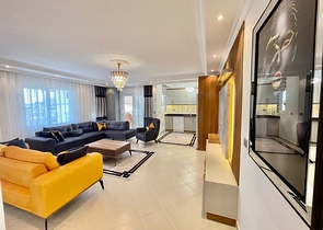 Просторный пентхаус 3+1 в районе Авсаллар