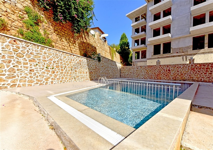 Строящийся комплекс клубного типа в районе Оба