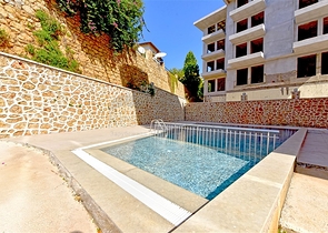 Строящийся комплекс клубного типа в районе Оба