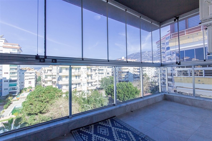 Просторный пентхаус на берегу Средиземного моря