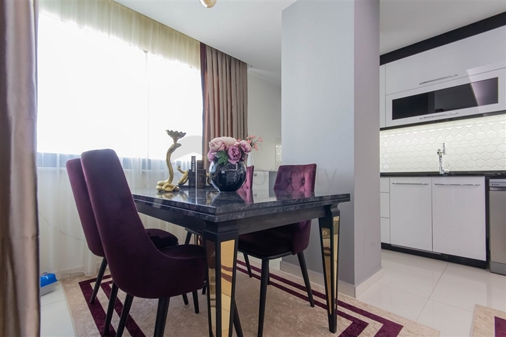 Просторный пентхаус на берегу Средиземного моря