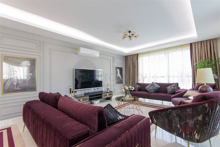 Просторный пентхаус на берегу Средиземного моря