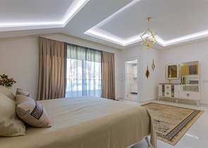 Просторный пентхаус на берегу Средиземного моря