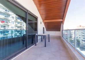 Просторный пентхаус на берегу Средиземного моря