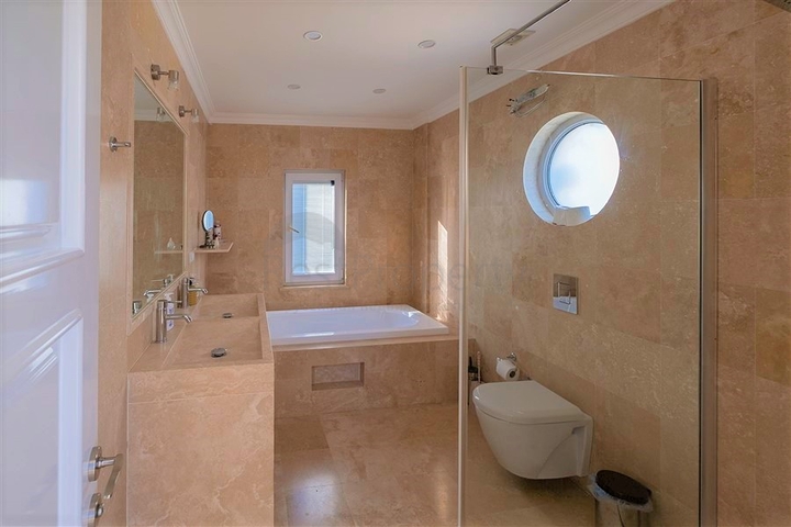 Вилла в комплексе класса люкс