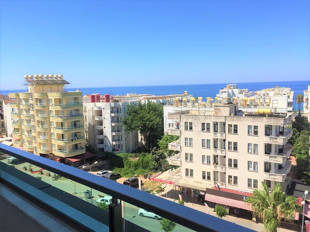 Квартира-студия рядом с морем в Махмутларе