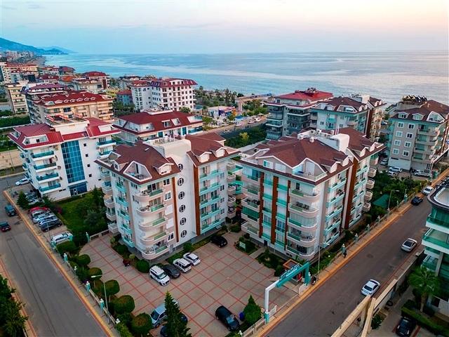 Квартира 2+1 в 50 м до моря в районе Кестель 