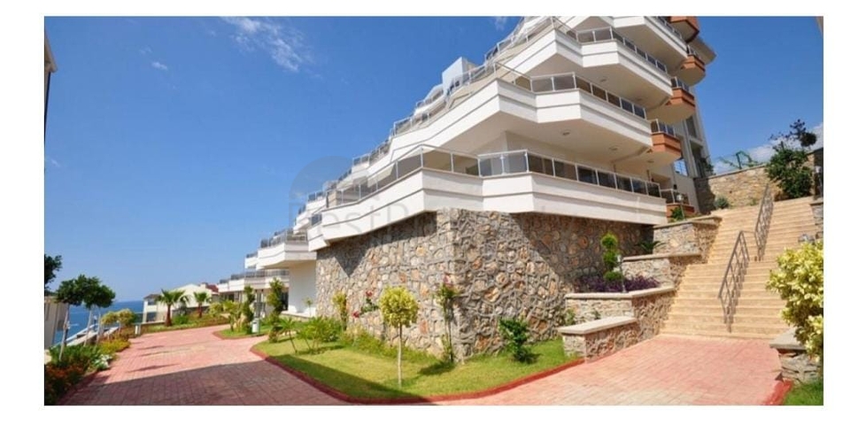 Пентхаус 4+1 с видом на море в районе Конаклы