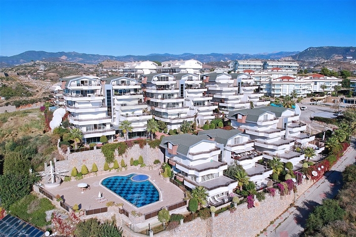 Пентхаус 4+1 с видом на море в районе Конаклы