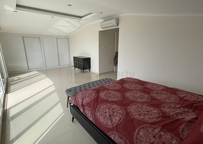 Пентхаус 4+1 с видом на море в районе Конаклы