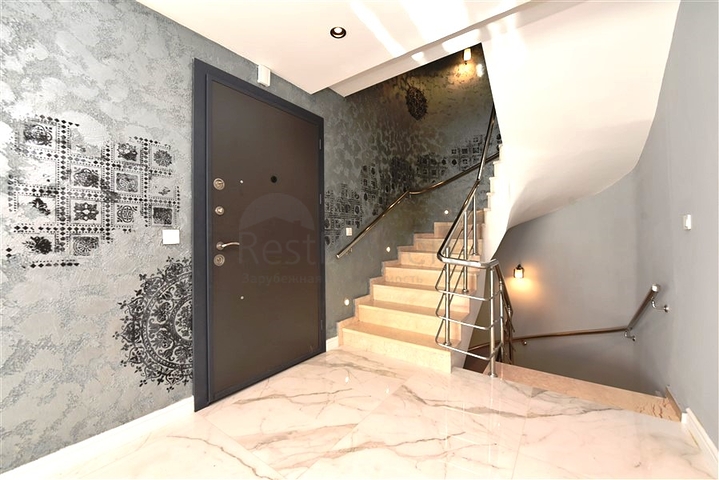 Вилла планировкой 3+1 в центре Алании