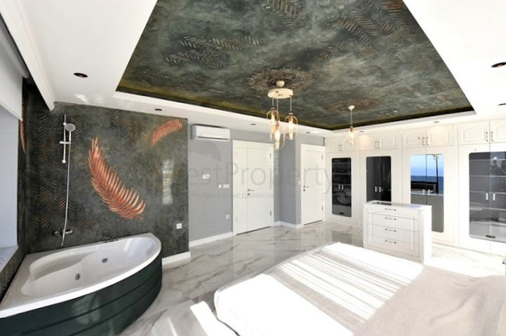 Вилла планировкой 3+1 в центре Алании