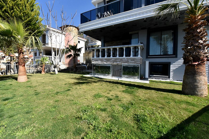 Вилла планировкой 3+1 в центре Алании