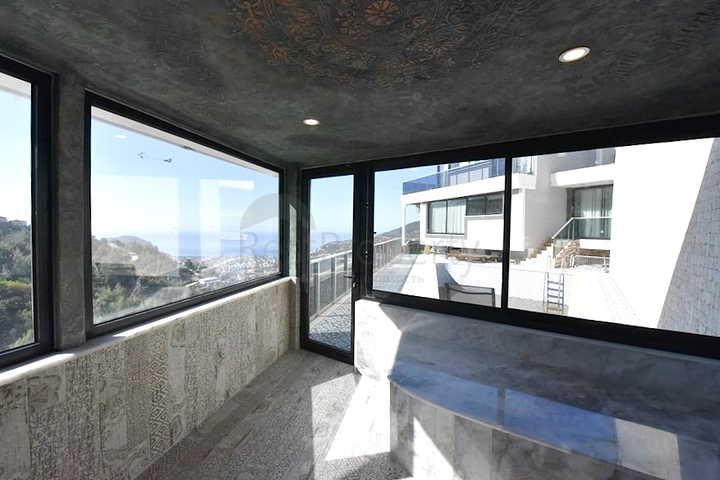 Вилла планировкой 3+1 в центре Алании