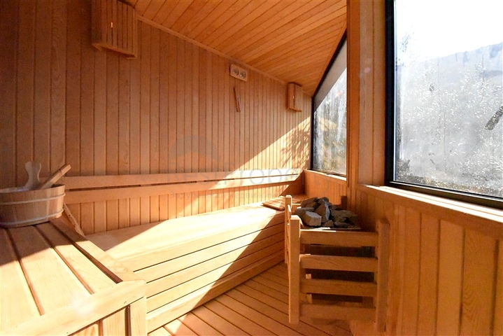 Вилла планировкой 3+1 в центре Алании