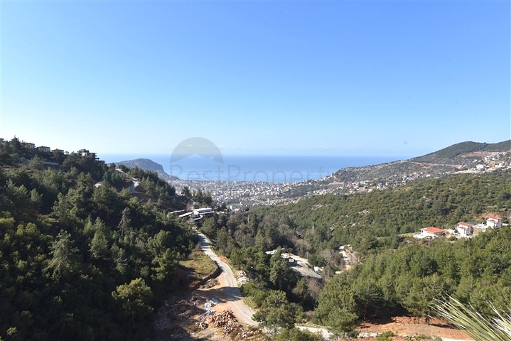 Вилла планировкой 3+1 в центре Алании