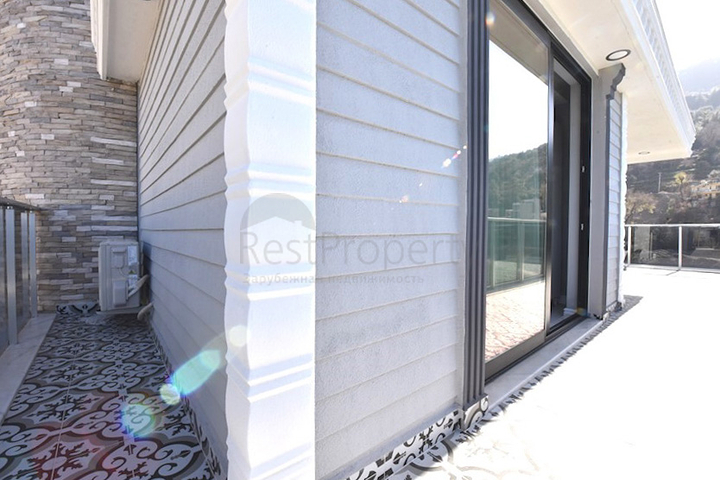 Вилла планировкой 3+1 в центре Алании