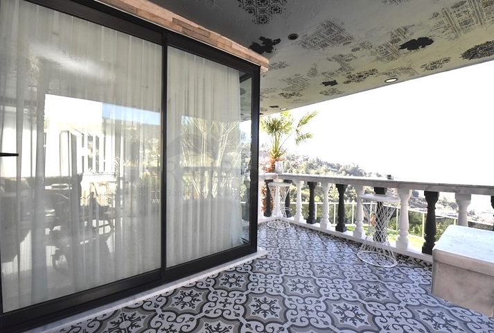 Вилла планировкой 3+1 в центре Алании