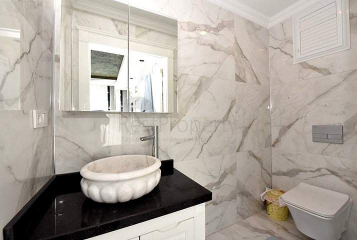 Вилла планировкой 3+1 в центре Алании