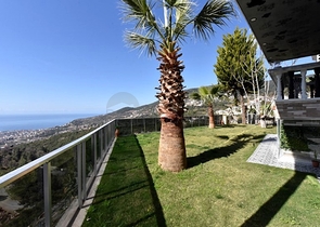 Вилла планировкой 3+1 в центре Алании