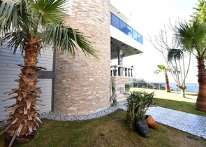 Вилла планировкой 3+1 в центре Алании