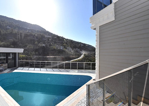 Вилла планировкой 3+1 в центре Алании