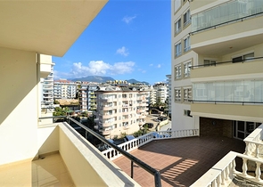 Трехкомнатная квартира в Джикджилли