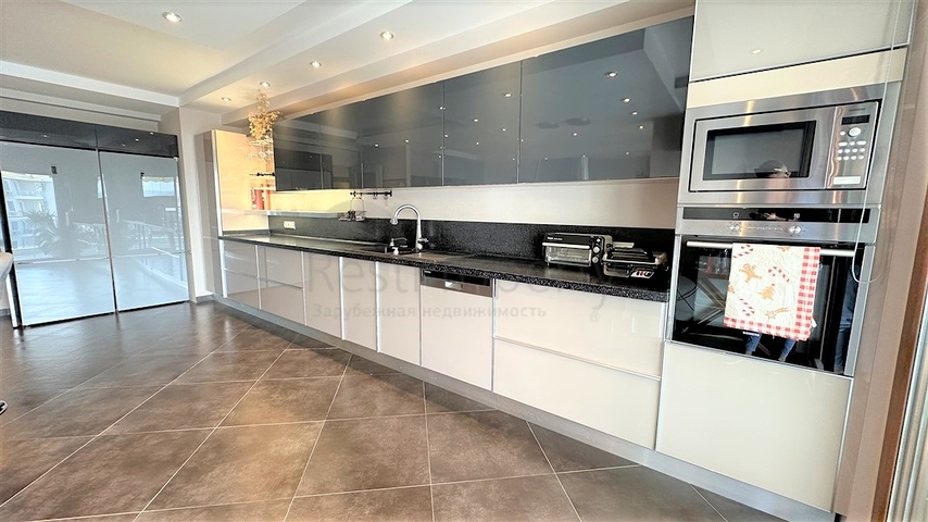 Просторная квартира с дизайнерским ремонтом