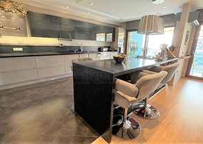 Просторная квартира с дизайнерским ремонтом