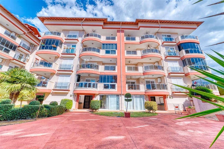 Квартира планировкой 2+1 в районе Оба