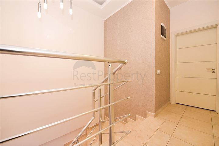 Просторная квартира 4+1 в районе Авсаллар