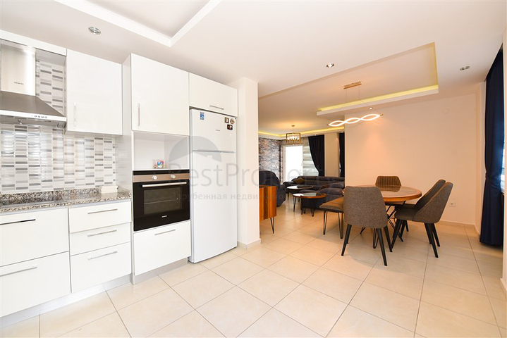 Просторная квартира 4+1 в районе Авсаллар