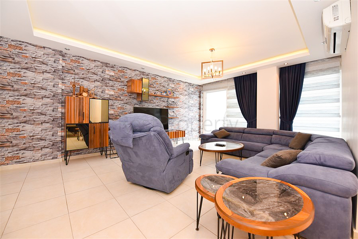 Просторная квартира 4+1 в районе Авсаллар