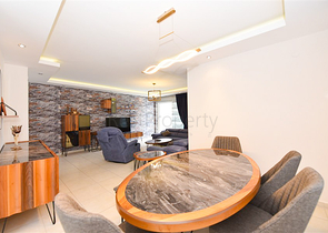 Просторная квартира 4+1 в районе Авсаллар