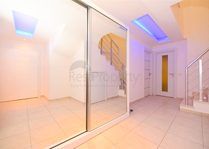 Просторная квартира 4+1 в районе Авсаллар