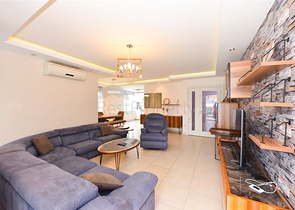 Просторная квартира 4+1 в районе Авсаллар