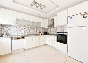 Просторная квартира 4+1 в районе Авсаллар