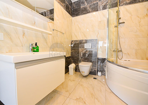 Просторная квартира 4+1 в районе Авсаллар