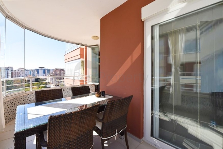 Квартира 3+1 в комплексе с инфраструктурой в Тосмуре