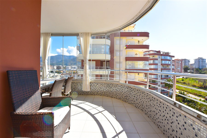 Квартира 3+1 в комплексе с инфраструктурой в Тосмуре