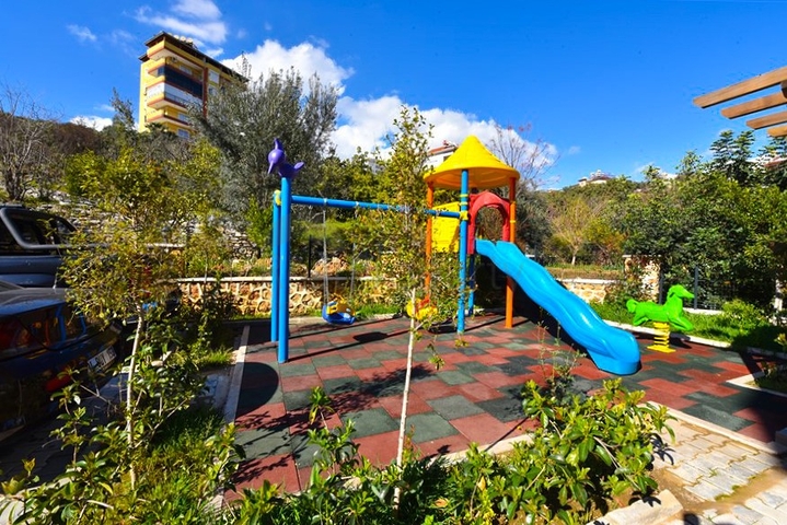 Просторный пентхаус 4+1 в Джикджилли