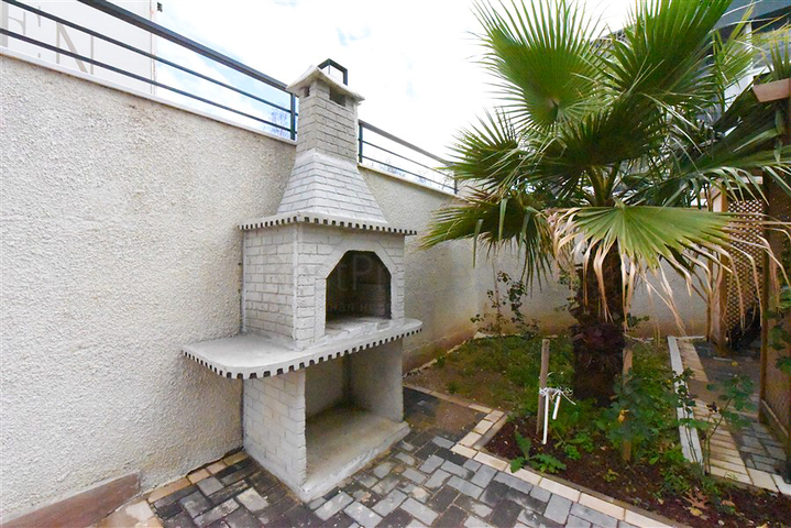 Квартира планировкой 1+1 в районе Оба