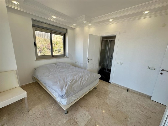 Вилла в районе Каргыджак с видом на море