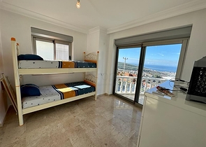 Вилла в районе Каргыджак с видом на море