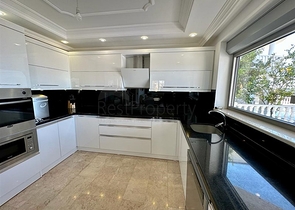 Вилла в районе Каргыджак с видом на море