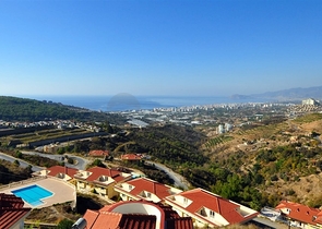 Вилла в районе Каргыджак с видом на море