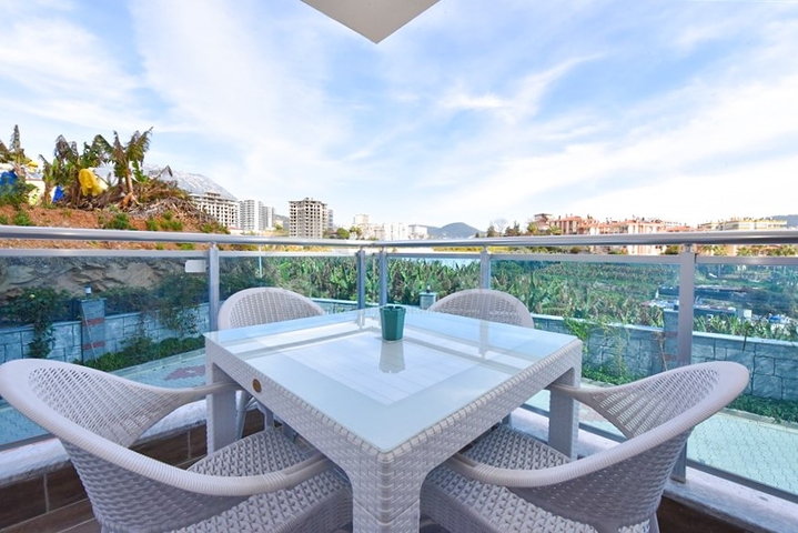 1+1 в 600 м до моря в Махмутларе