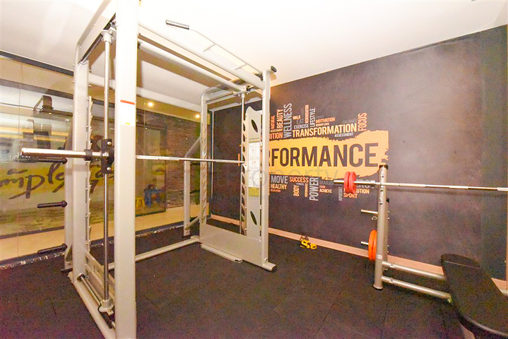 Трехкомнатная квартира на берегу моря