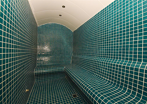 Трехкомнатная квартира на берегу моря